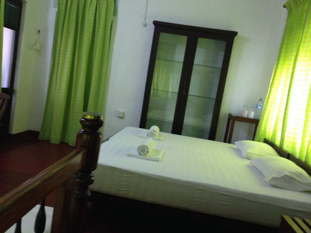 Hotel Hamilton House Negombo Habitación foto